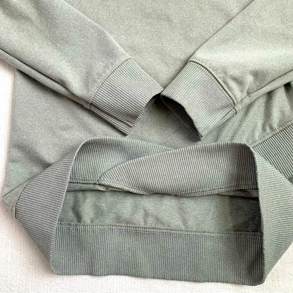 NIKE Dry Fit Girls Gray Sweatshirt Holographic Nike Logo‎ Crossover Hem YOUTH 6M